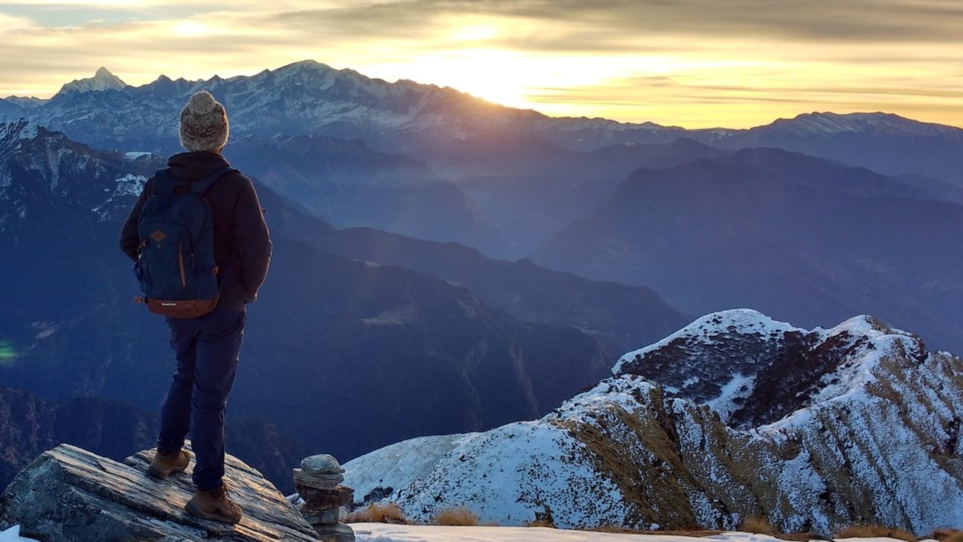 RELIABLE GUIDE-PORTER HIRE FOR MANASLU TSUM-VALLEY TREK