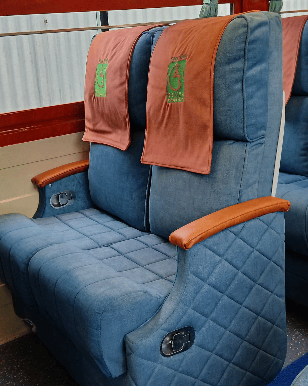Bus seat