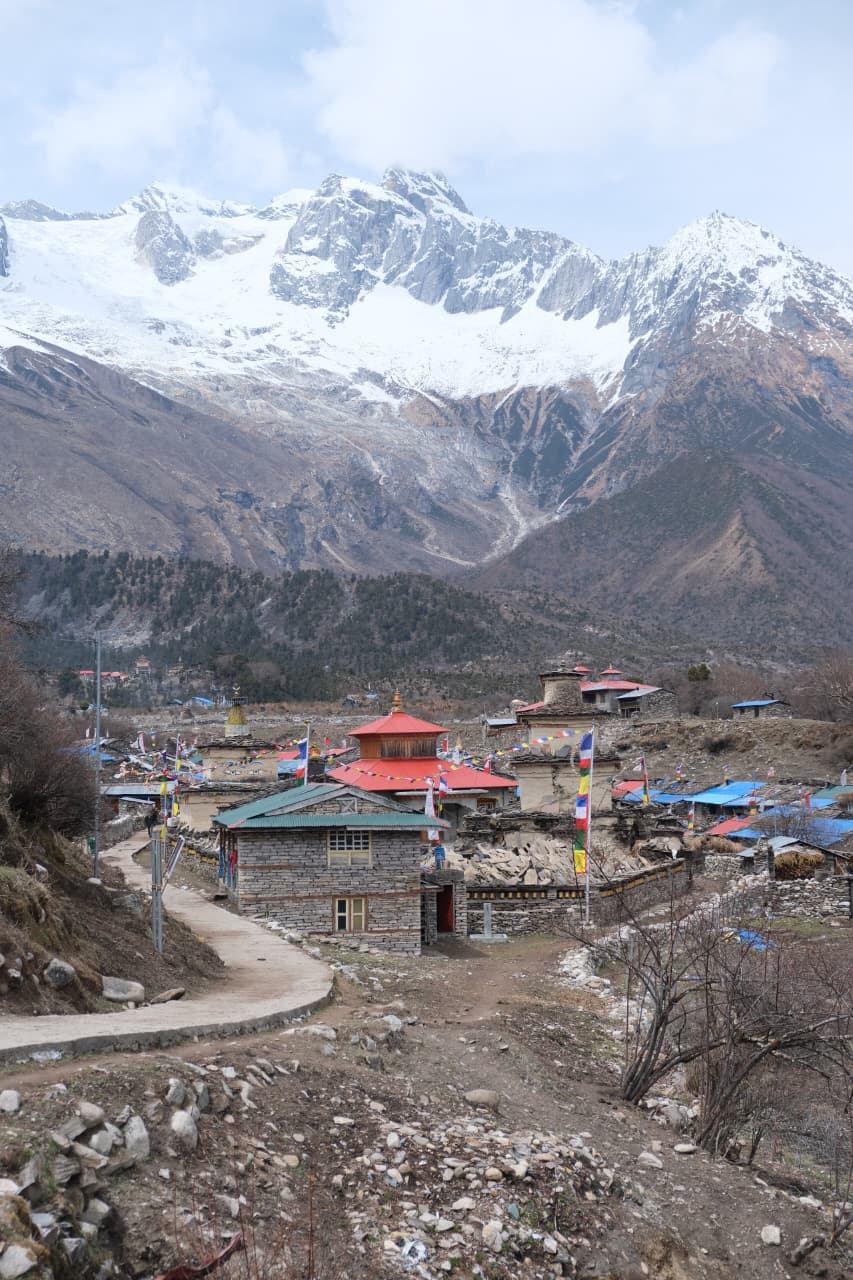Manaslu By Roshan